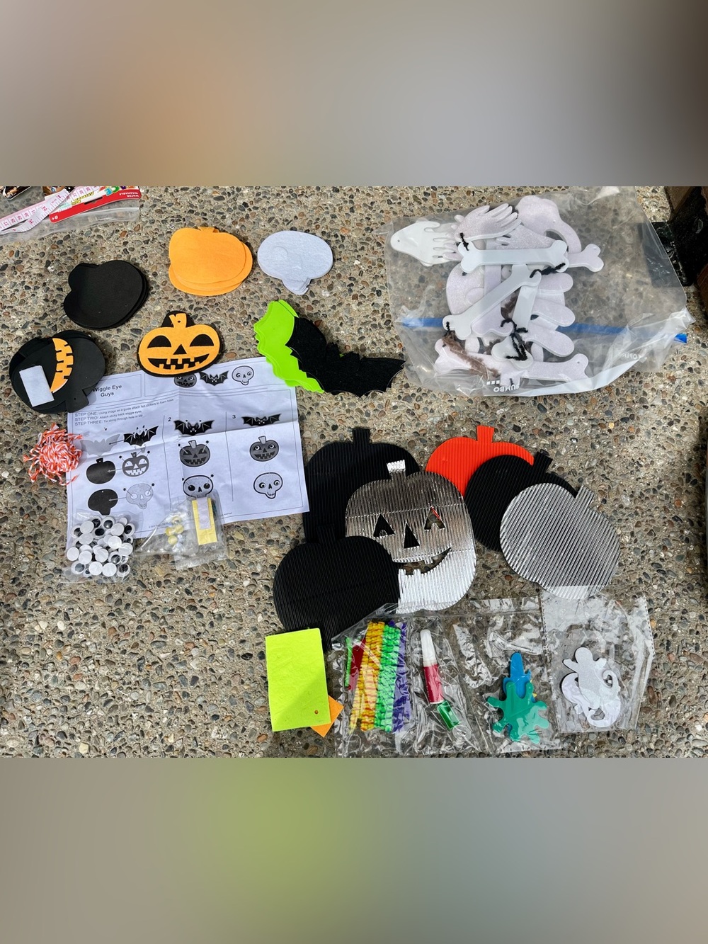 Halloween Crafts and Phonics Bingo for Kids Party Activities Leisure Fall Autumn